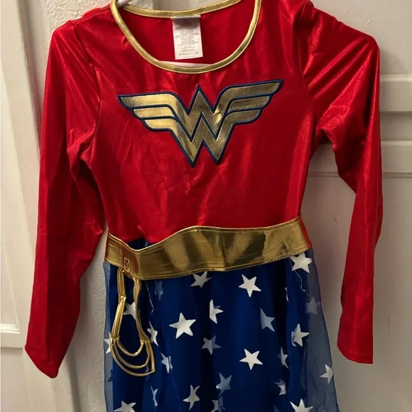 Wonder Women Girls costume size 10-12 - Picture 4 of 5
